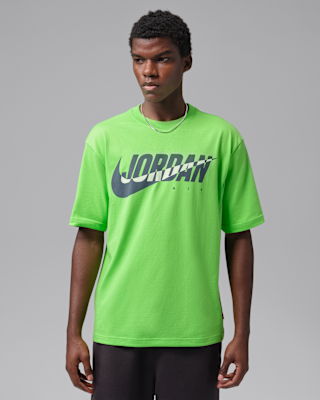 Jordan Brooklyn Essentials Men's T-Shirt. Nike.com